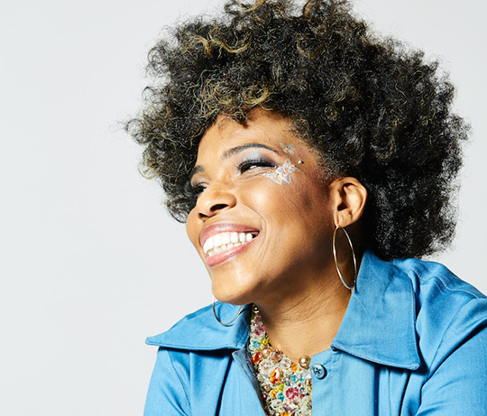 promo photo of macy bray