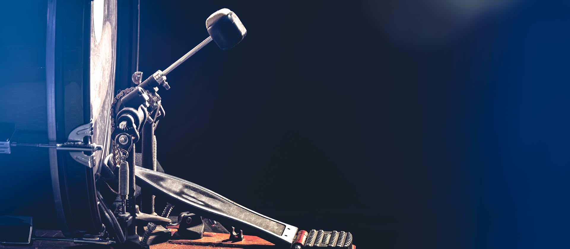 A bass drum kick and foot pedal