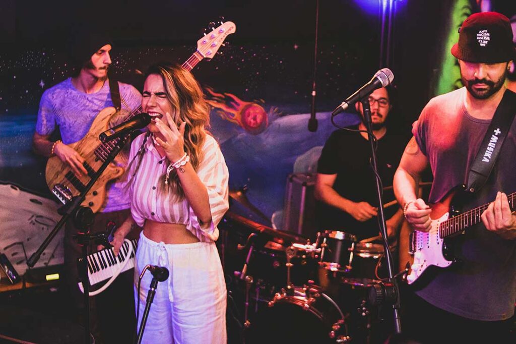 band in concert