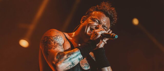 How Does Billboard Chart Work